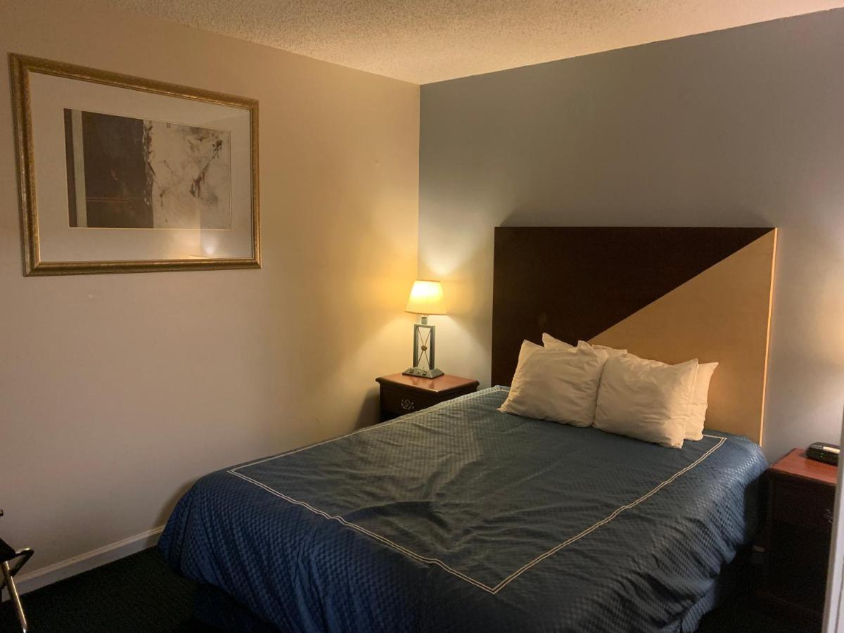 Merrimac Inn & Suites ウィリアムズバーグ エクステリア 写真