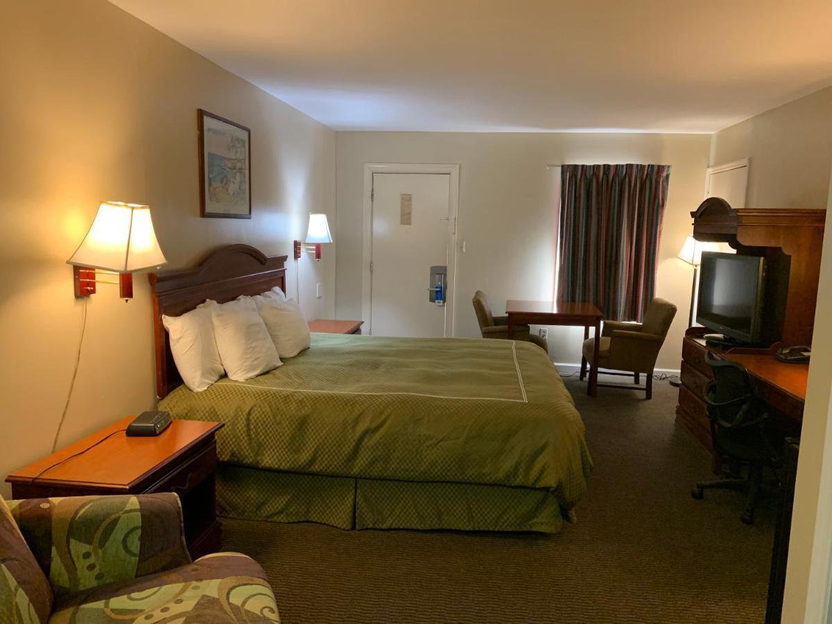 Merrimac Inn & Suites ウィリアムズバーグ エクステリア 写真