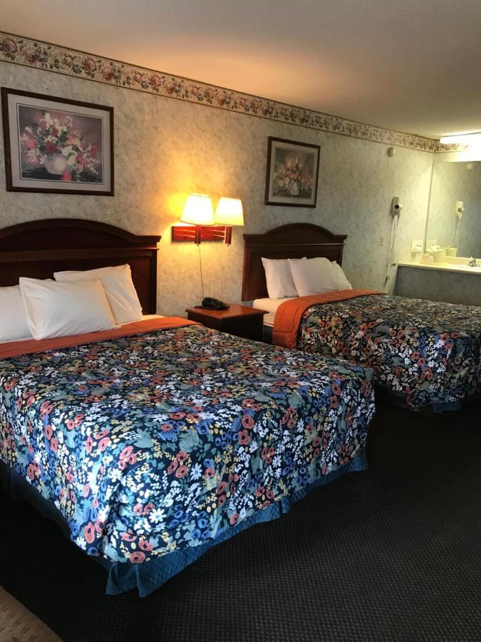 Merrimac Inn & Suites ウィリアムズバーグ エクステリア 写真