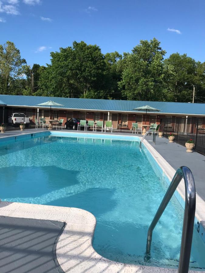 Merrimac Inn & Suites ウィリアムズバーグ エクステリア 写真