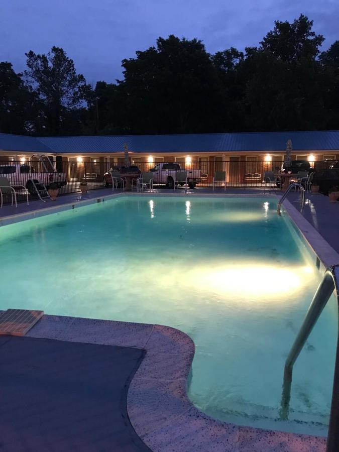 Merrimac Inn & Suites ウィリアムズバーグ エクステリア 写真