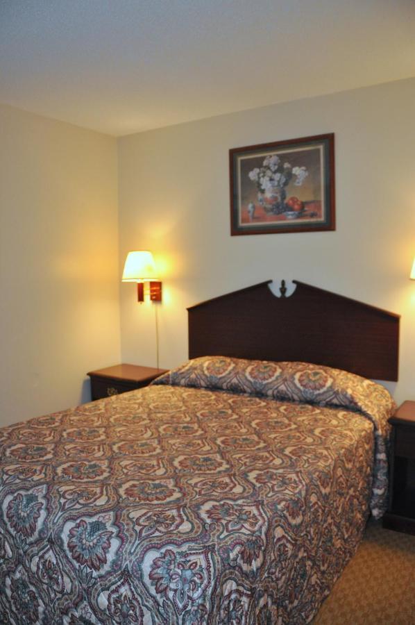 Merrimac Inn & Suites ウィリアムズバーグ エクステリア 写真